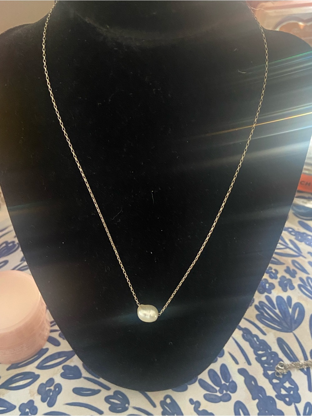 Freshwater Pearl Pendant Necklace in White